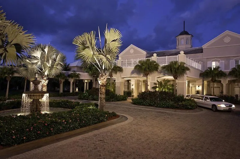 Sandals Emerald Bay Twin Lakes 酒店